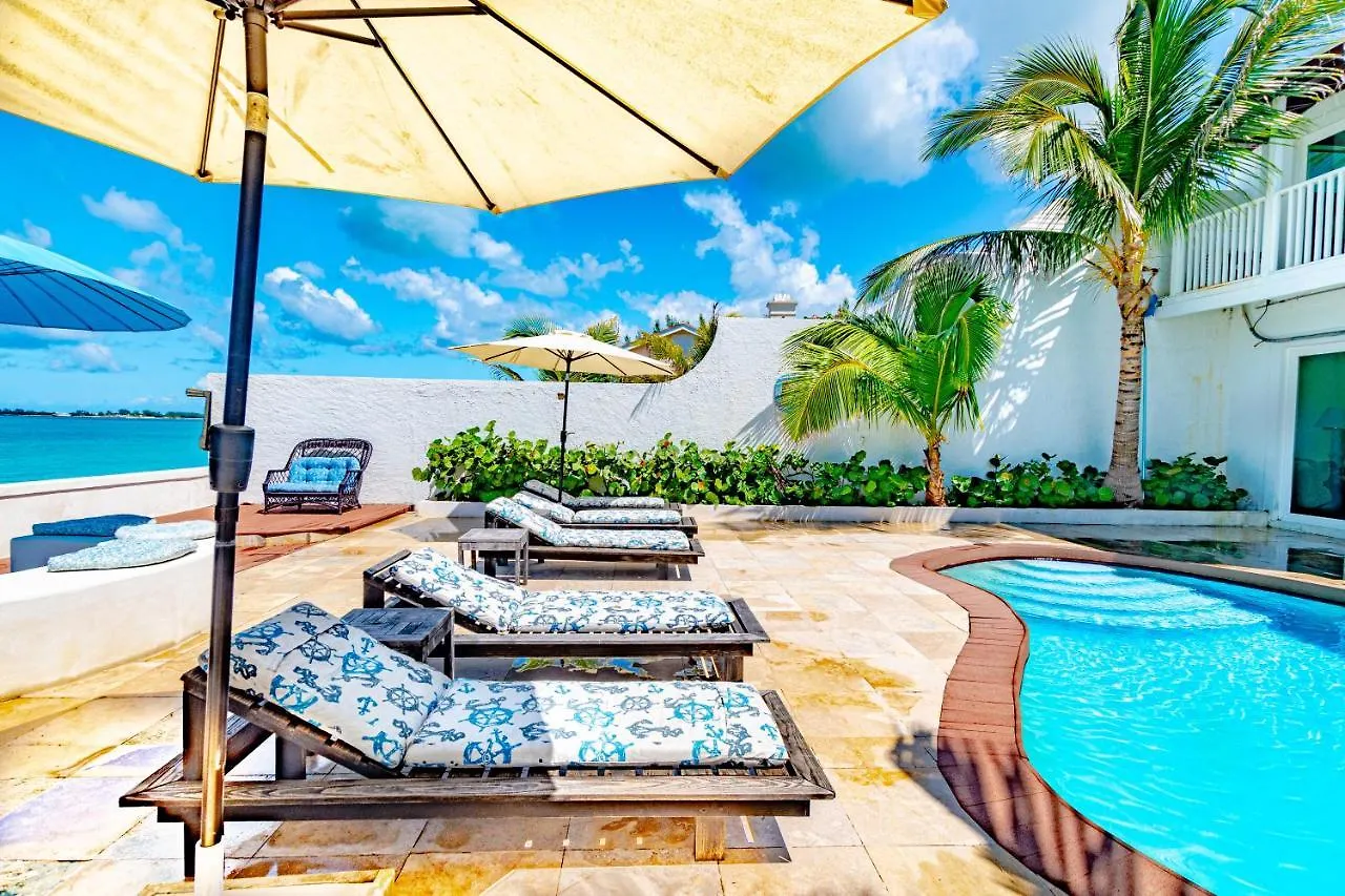 Caprice 14 - Oceanfront Villa - Gated Community With Pool ナッソー 別荘