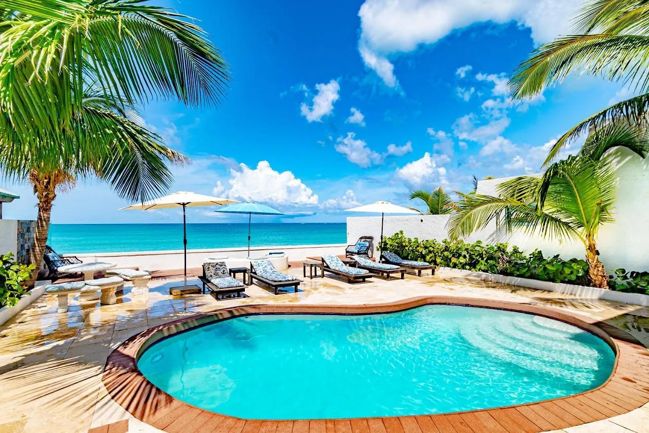 Caprice 14 - Oceanfront Villa - Gated Community With Pool ナッソー